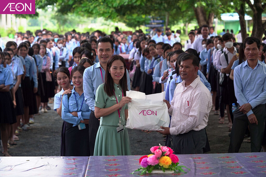 aeon-cambodia-visited-program10